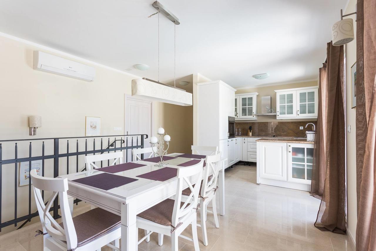 Villa Elena Sevid Kültér fotó