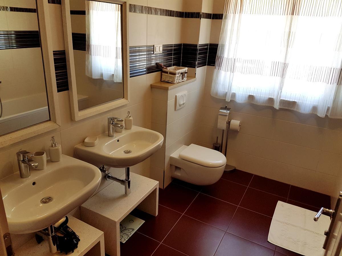 Villa Elena Sevid Kültér fotó